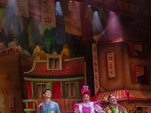 Robe Gets into More Panto Madness