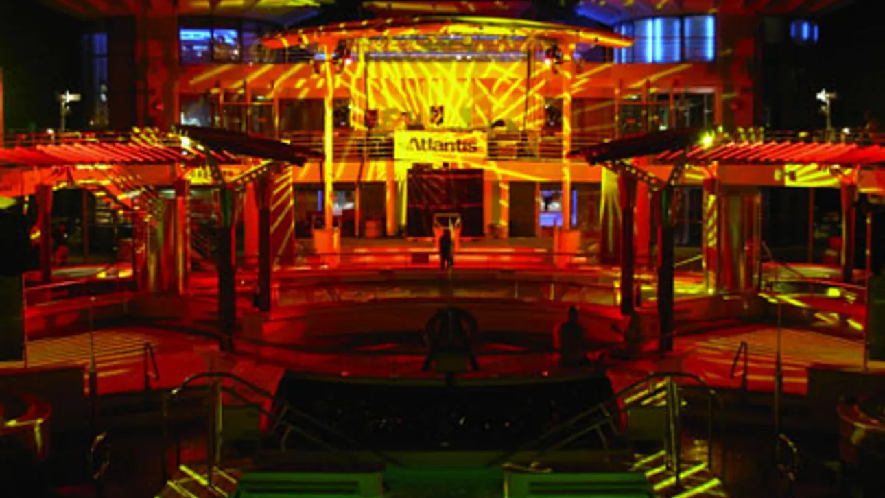 inst_robe_atlanstis_cruises1.jpg