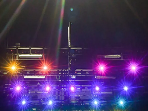 Staatsschauspiel Dresden chooses Robe T1s