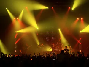 Happy Days and Happy Mondays for Robe LEDBeam 100s