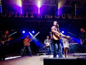 Robe Ups the Suwannee River Jam