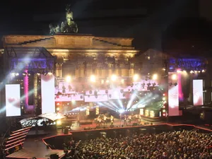 Robe Helps Welcome 2012 at the Brandenburg Gate