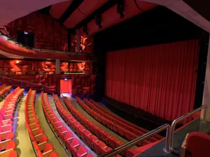 Robe Impresses at the Soweto Theatre