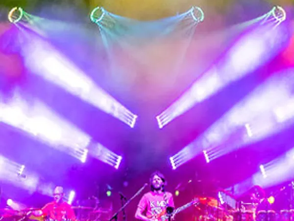 Robe Tetra2s Help Drip Feed the Art for Goose Tour