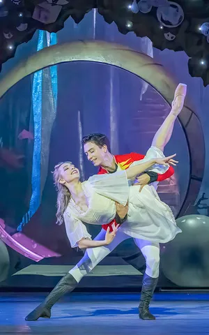 Robe Footsies Crack It at Orlando Ballet