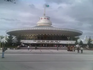 Robe в Туркменском государственном цирке