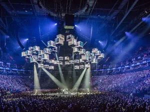 Robe is Hardwired for Metallica