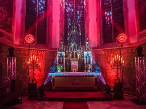 Erleuchtung mit Robe in der St. Stephanus Kirche in Goch-Kessel