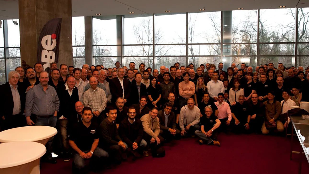 robe-distributor-conference.jpg