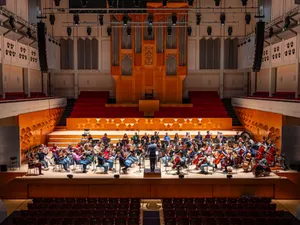 Silence is Robe at Wilminktheater en Muziekcentrum Enschede
