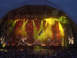 Robe Rocks at Glastonbury 2008