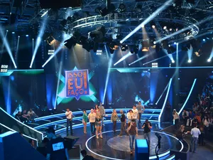 Robe ‘Can do That’ on Brazilian TV