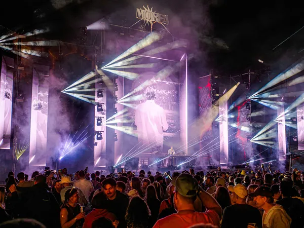Moorea Festival Goes Giga with Robe