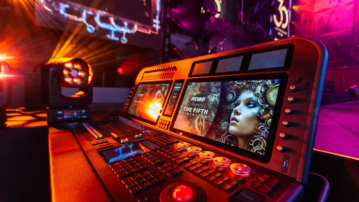 robe-at-plasa-2024-07.jpg