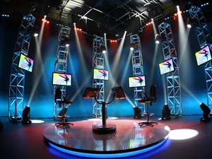 Robe MMX Spots Have Blond Moment On Musiek Trivia TV Show