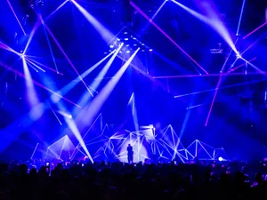 Spikies & BMFL Blades Help Keep it Clean for Soprano Tour
