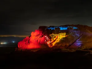 Robe Moves the Mountain at Masada