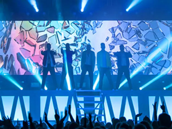 Boyband Tour Kicks off with Robe