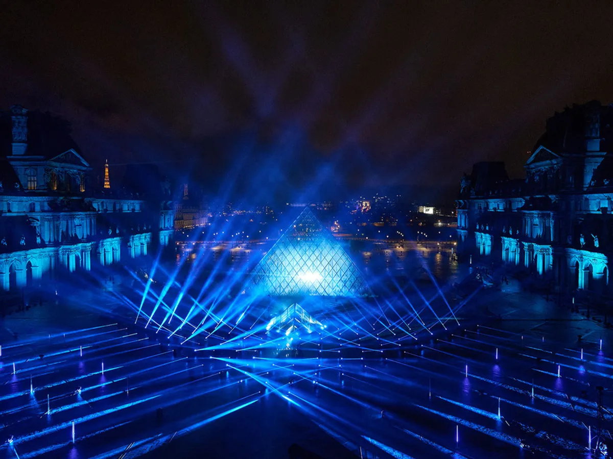 Robe Lighting the Louvre for David Guetta