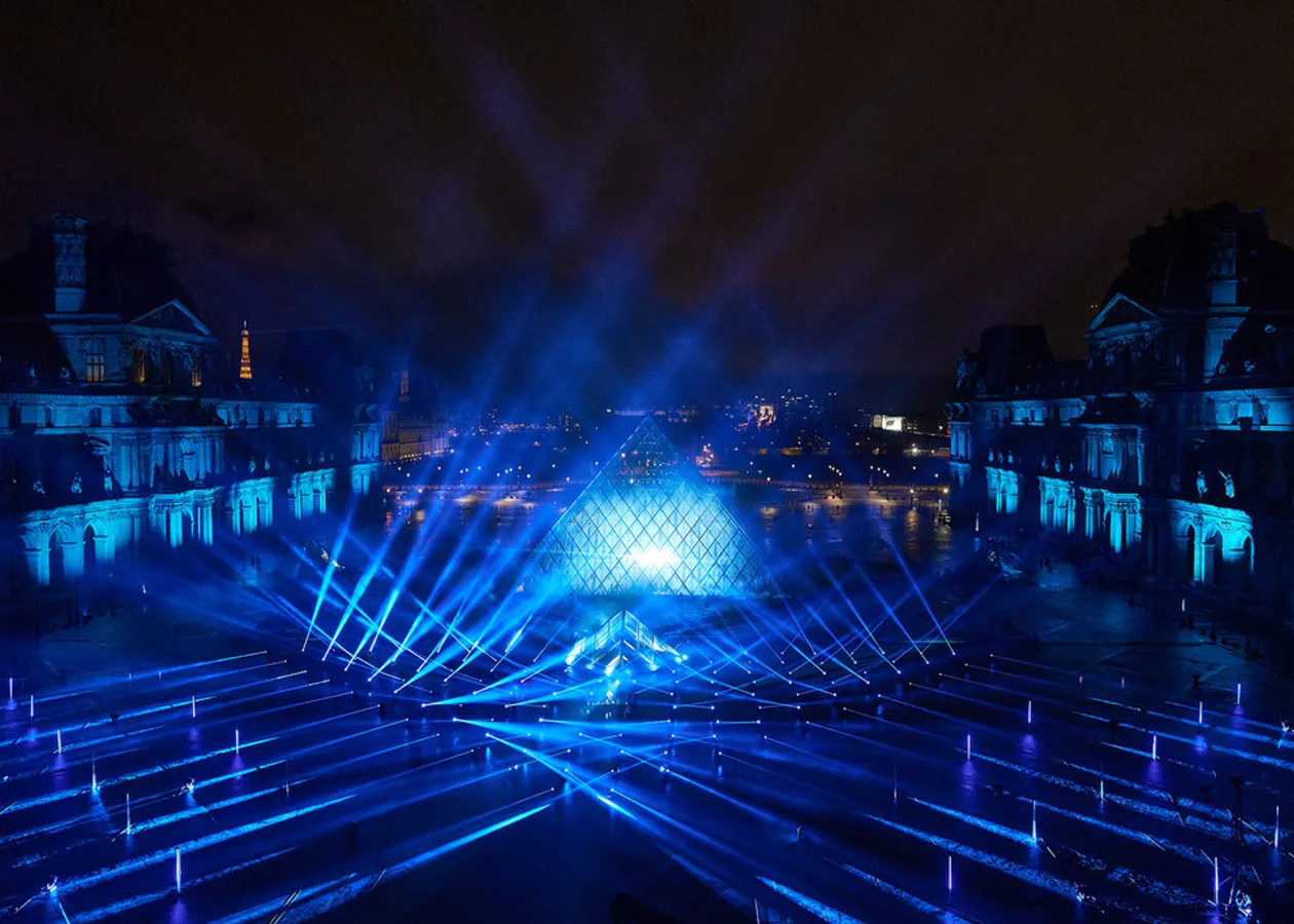 Robe Lighting the Louvre for David Guetta