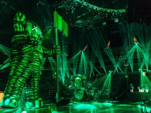 2013 MTV Video Music Awards Get The Pointe!