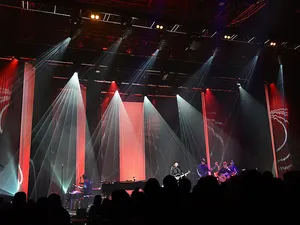 Robe BMFLs for Patrick Bruel Tour