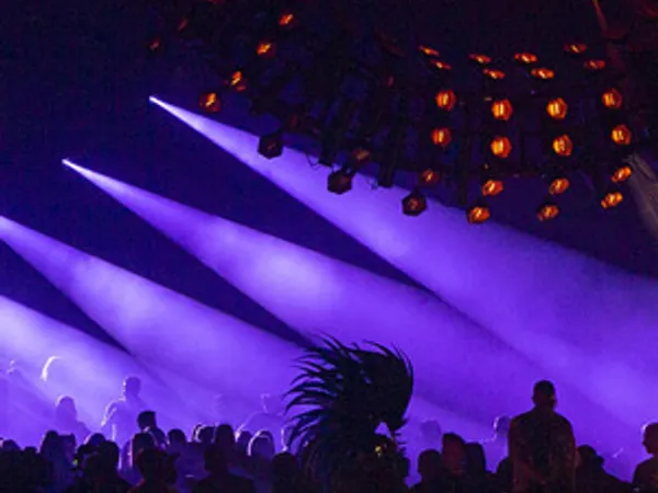 Black Coffee Gets a Robe Boost  at Drumsheds Event