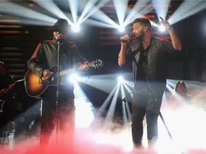 Ricky Martin & Draco Rosa Get The Pointe at the 2013 Latin Grammys