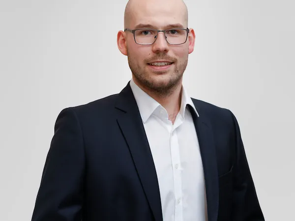 Tillmann Schulz verstärkt ANOLIS lighting Deutschland