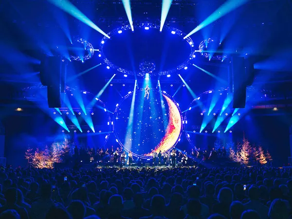 Robe iESPRITE LTLs Add Wonder to Winter