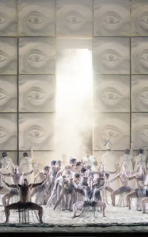 Robe at the Romanian National Opera