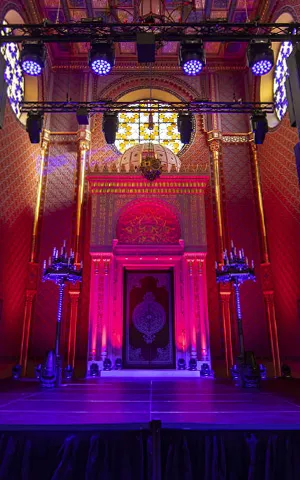 Robe Finds Sanctuary at Rumbach Street Synagogue