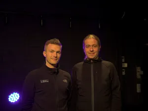 Kristoffer Nielsen Adds Robe Sparkle to Theatres