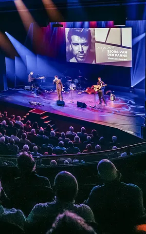 Frontline Rocks Up a Storm with Robe