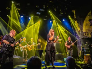 De Bosuil Poppodium Embraces New Robe Lighting Package