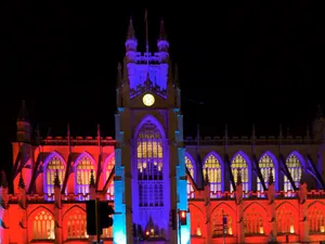 Robe & Anolis Light Bath Abbey