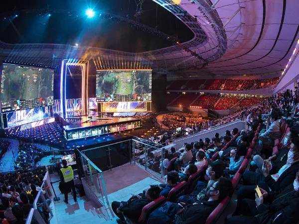 RoboSpots in New League for  LOL Worlds 2020 Final