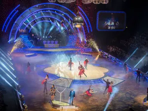 Sonalyst Goes All Robe for Strictly Live